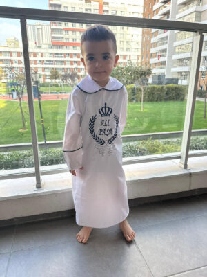 Bebe Yaka İsim Nakışlı Uzun Sünnet Gömleği