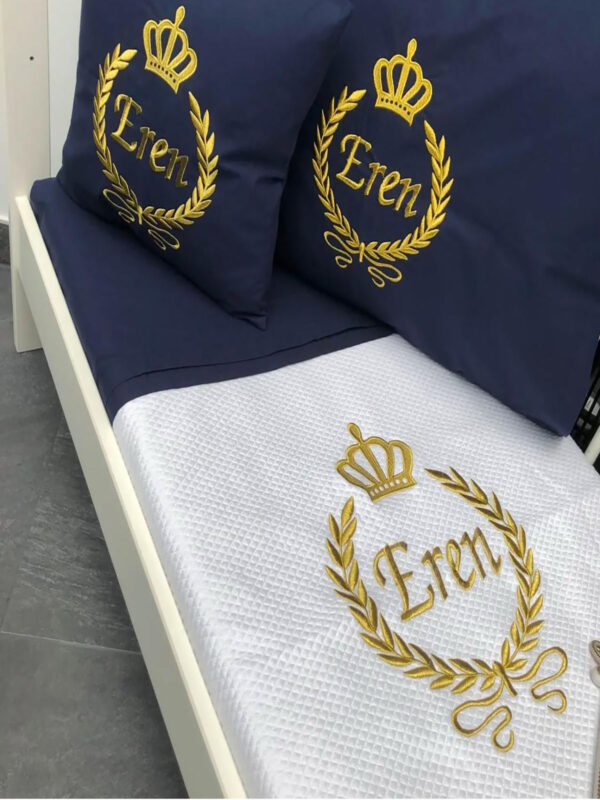 Sünnet Pikesi Tek Kişilik, İsim Nakışlı Lacivert-Altın